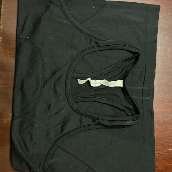 Lulu lemon black tank top - Picture 2 of 2